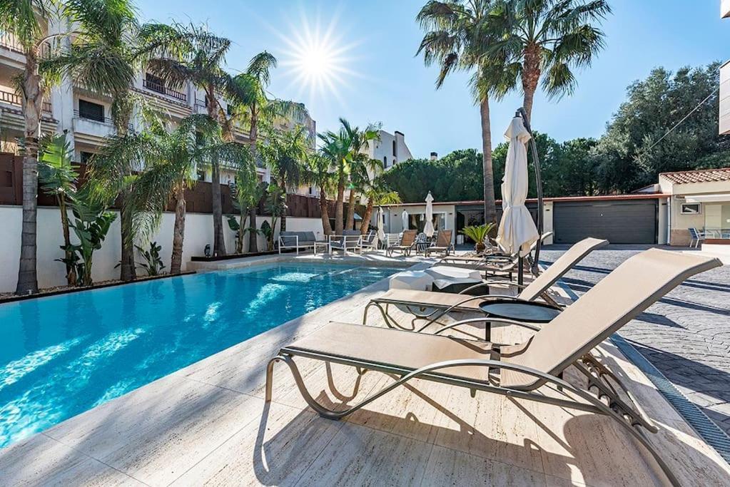 Apartmán Luxury Casa Con Piscina, Wifi, 150M Dal Mare Miami Playa Exteriér fotografie